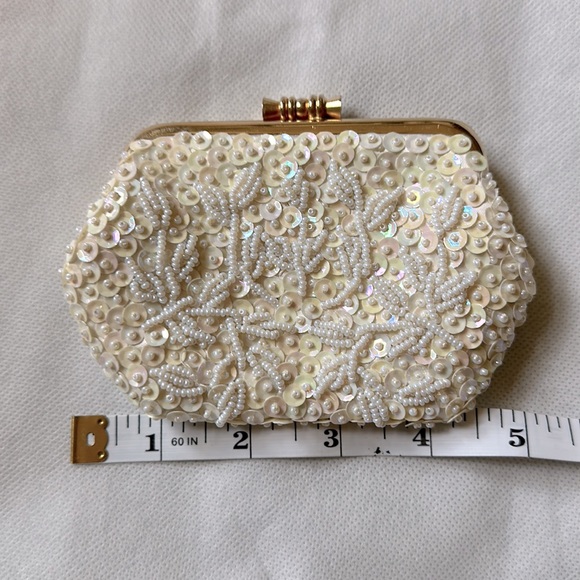 Vintage Hand Beaded Coin Purse - Picture 4 of 6